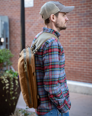 elk brown Attache side view